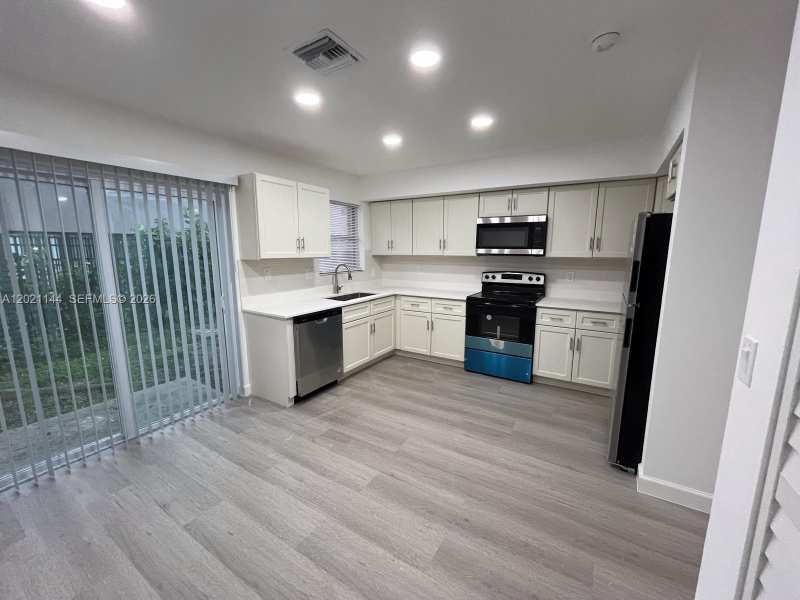 11461 NW 43rd St # A, Coral Springs FL 33065