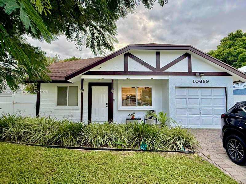 10669 Boca Entrada Blvd, Boca Raton FL 33428