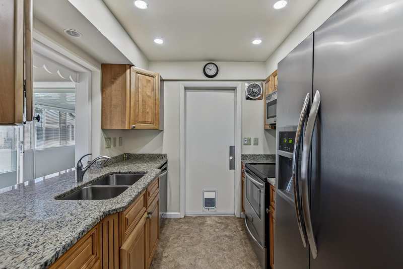 2581 E Golf Boulevard, Pompano Beach FL 33064