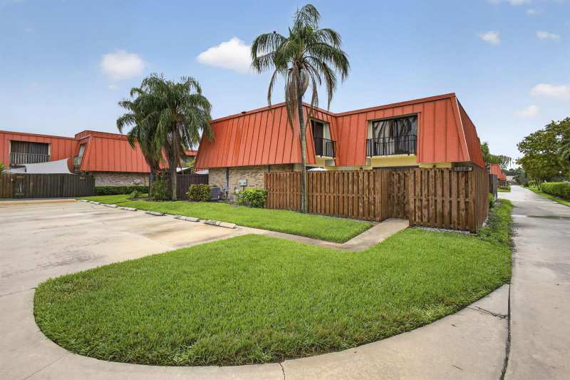 3345 Meridian Way N # C, Palm Beach Gardens FL 33410