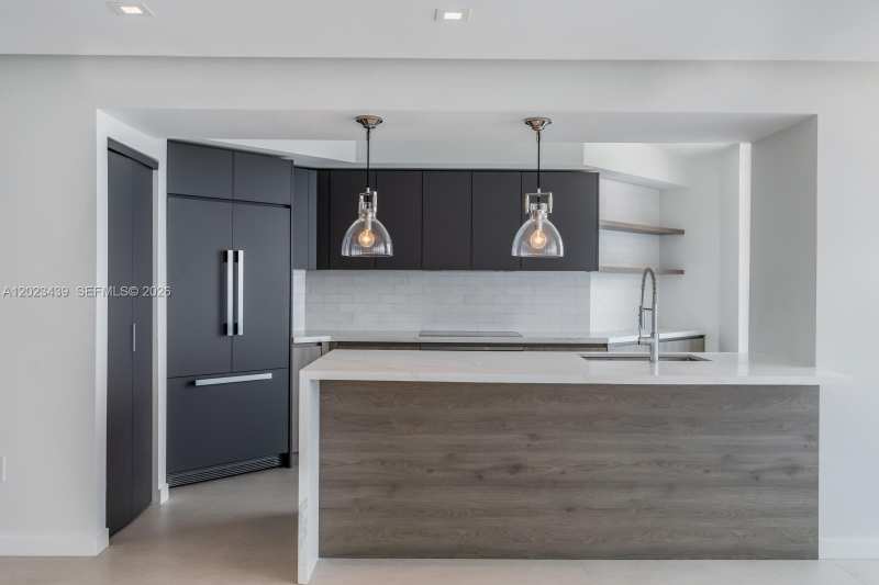 6301 Collins Ave # 2502, Miami Beach FL 33141