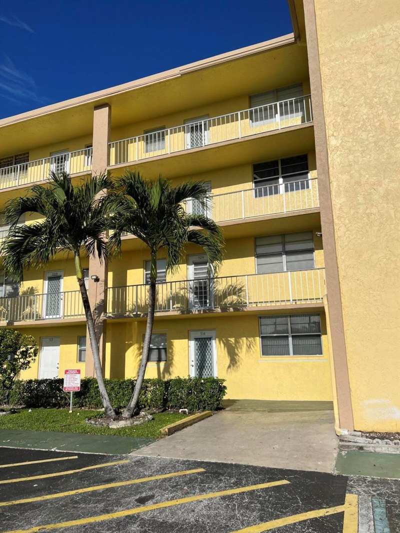 9949 Sandalfoot Boulevard Apt 514, Boca Raton FL 33428