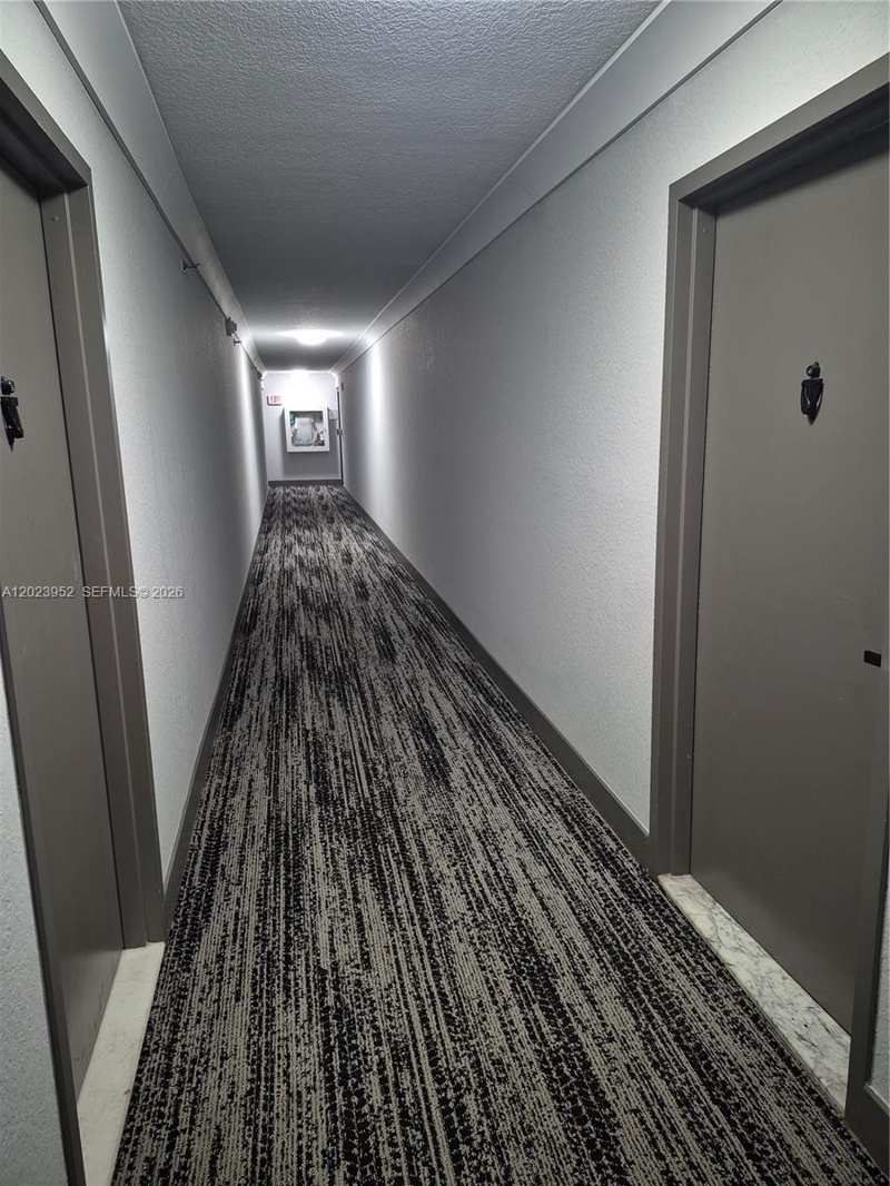 16565 NE 26th Ave # 2E, North Miami Beach FL 33160
