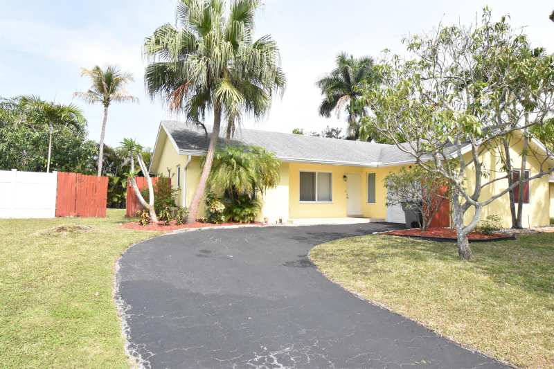 9426 Southampton Place, Boca Raton FL 33434