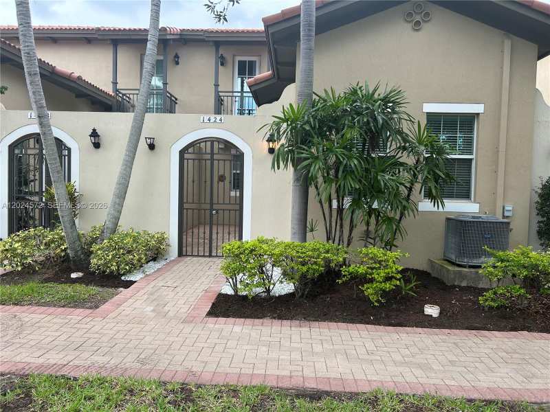 1424 SW 147th Ave # 1424, Pembroke Pines FL 33027