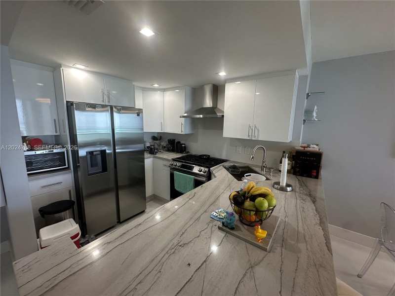 2030 S Ocean Dr # 916, Hallandale Beach FL 33009