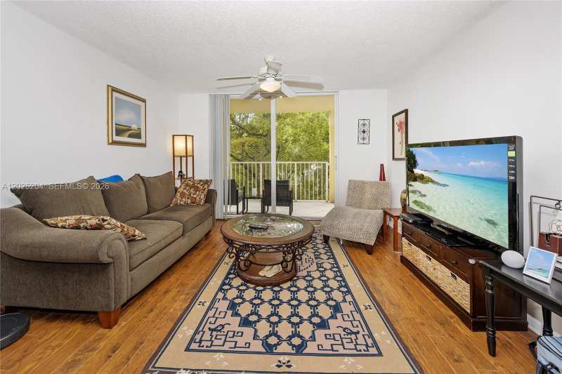 19555 E Country Club Dr # 8408, Aventura FL 33180
