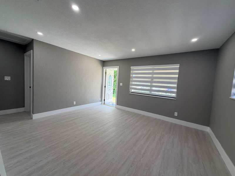 827 Franklin Road, West Palm Beach FL 33405