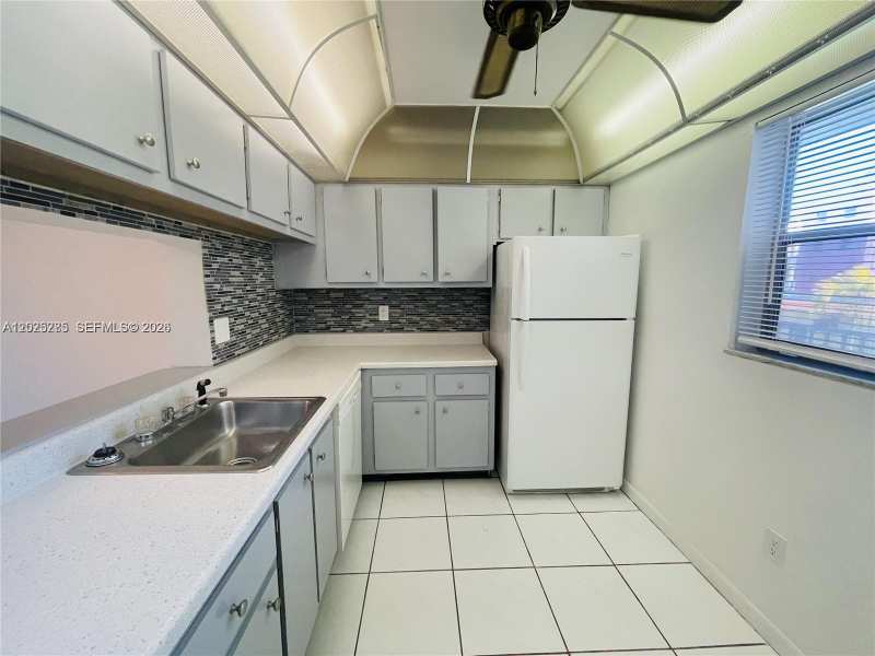 2800 NW 56th Ave # G207, Lauderhill FL 33313