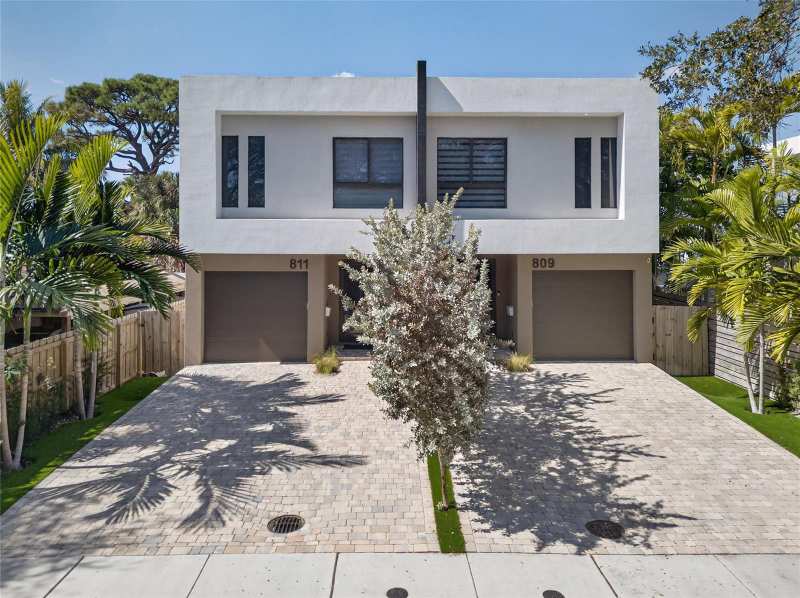 811 SW 10th Terrace, Fort Lauderdale FL 33315