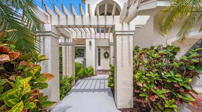3971 Schooner Pointe Drive # 201, Jupiter FL 33477
