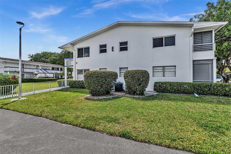 117 Westbury E # 117, Deerfield Beach FL 33442