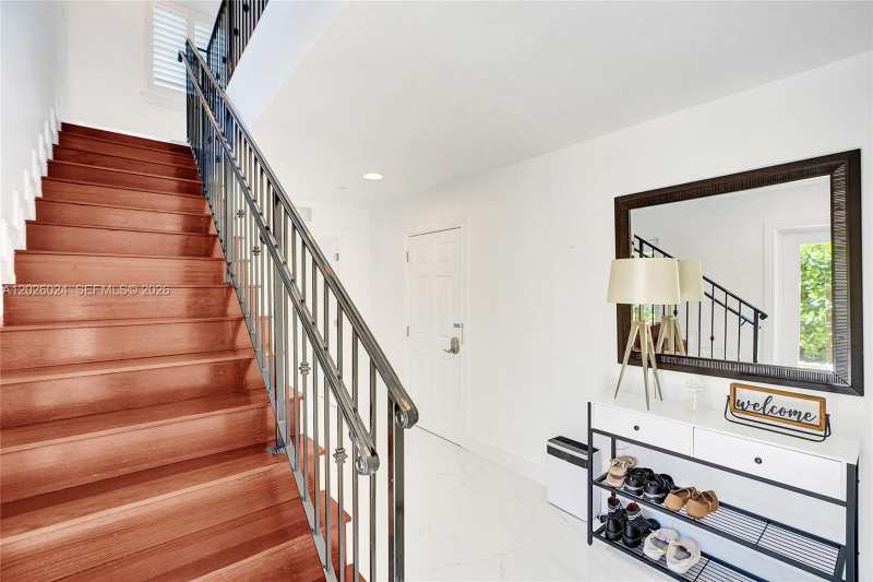 1112 NE 17th Way, Fort Lauderdale FL 33304
