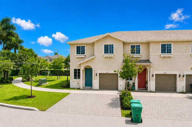 1202 NW 208th Ter # 1202, Miami Gardens FL 33169