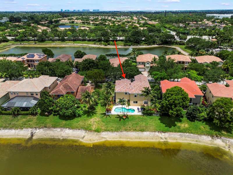 458 Cresta Circle, West Palm Beach FL 33413