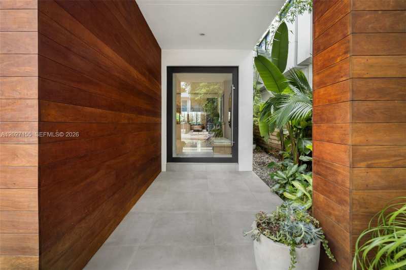 2986 Coconut Ave, Coconut Grove FL 33133