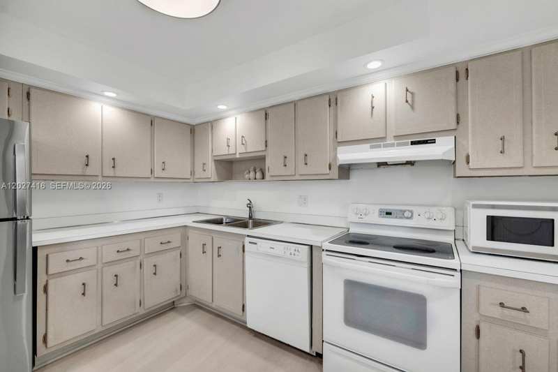 200 Ocean Trail Way # 1108, Jupiter FL 33477