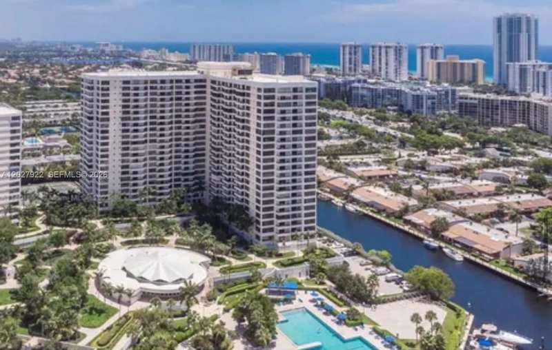 2500 Parkview Dr # 1712, Hallandale Beach FL 33009