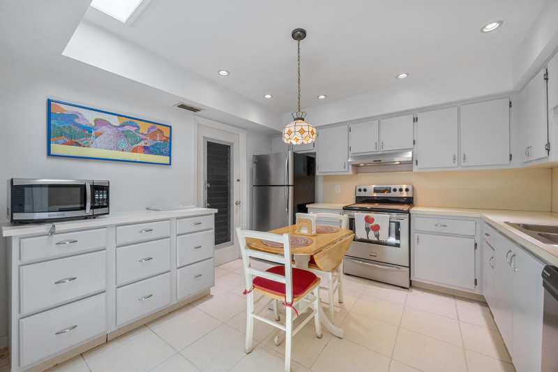 22 Ridge Pointe Drive # C, Boynton Beach FL 33435