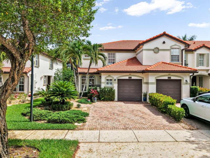 9731 Darlington Place, Cooper City FL 33328