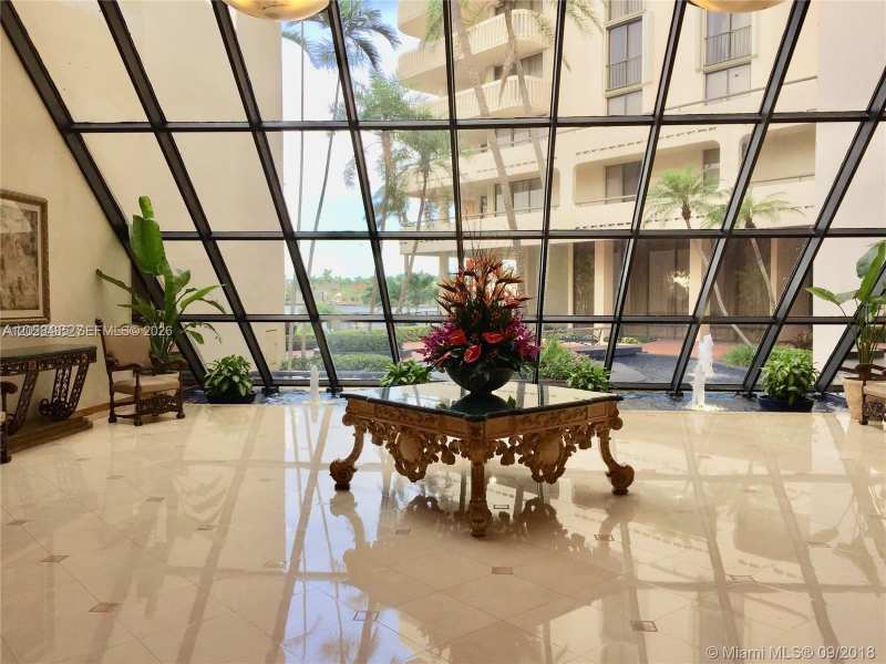 19707 Turnberry Way # 18L, Aventura FL 33180