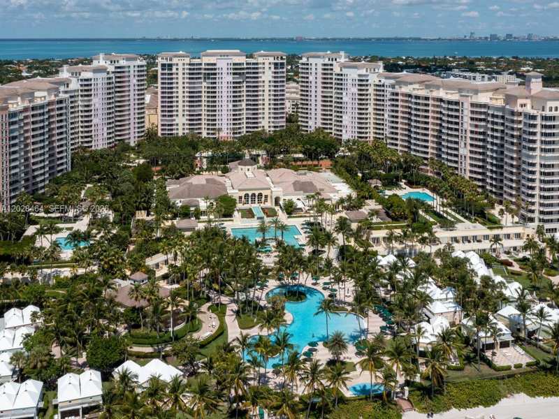 781 Crandon Blvd # 405, Key Biscayne FL 33149
