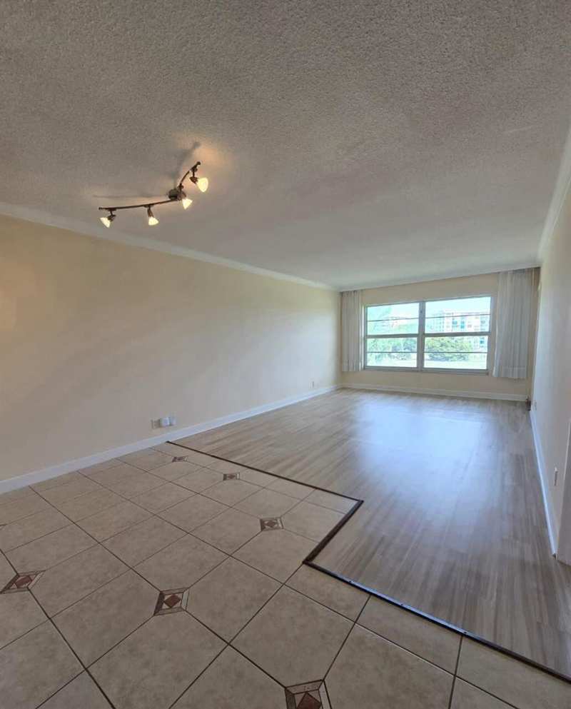 2900 N Palm Aire Drive N # 405, Pompano Beach FL 33069