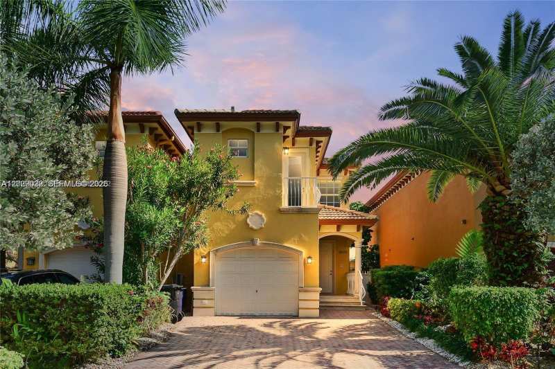 3870 NE 168th St # 2, North Miami Beach FL 33160