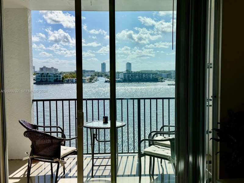 17100 N Bay Rd # 1605, Sunny Isles Beach FL 33160