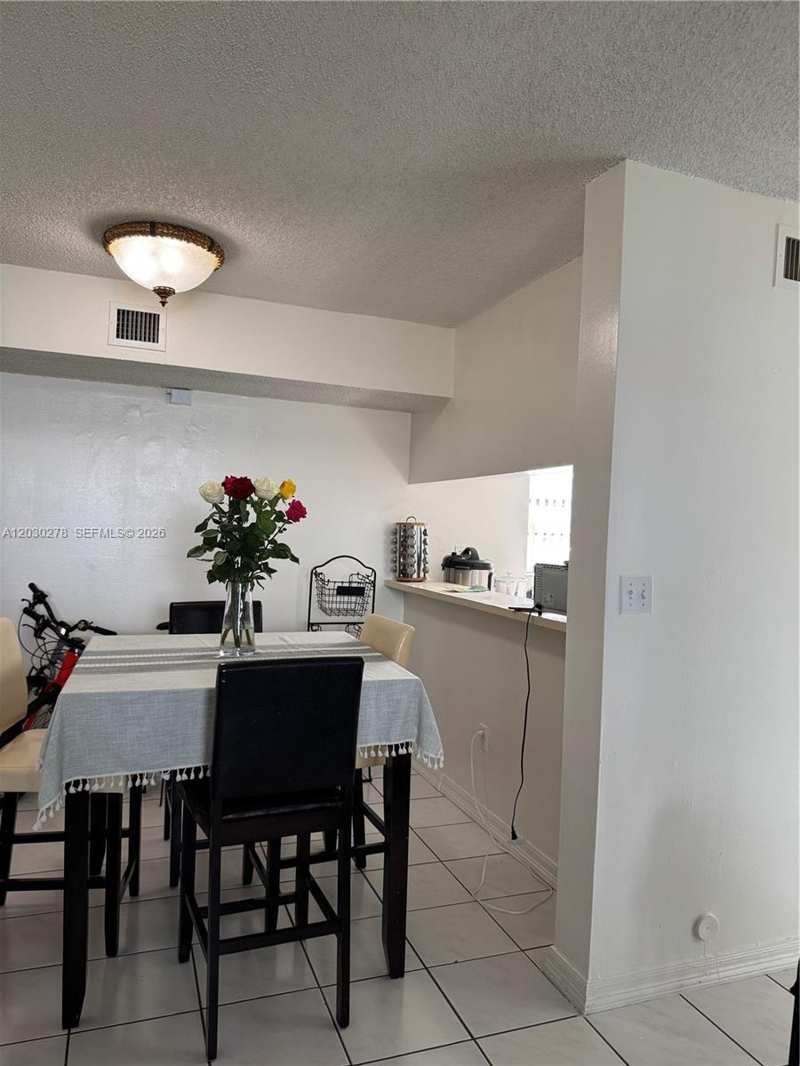 18250 Mediterranean Blvd # 1502, Hialeah FL 33015