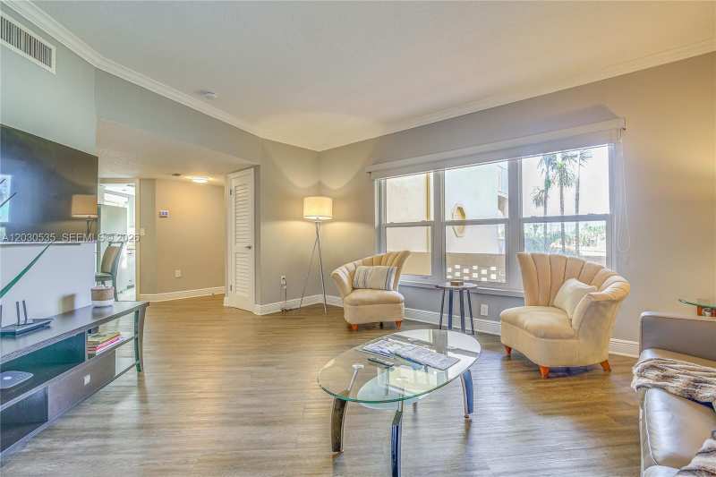 341 N Birch Rd # 315, Fort Lauderdale FL 33304