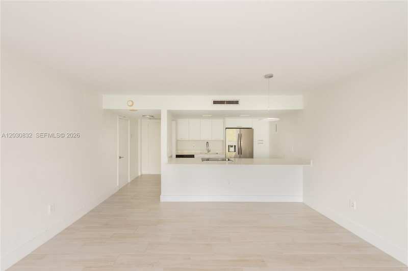 155 Ocean Lane Dr # 403, Key Biscayne FL 33149