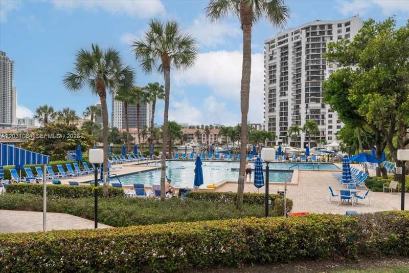 600 Three Islands Blvd # 1413, Hallandale Beach FL 33009