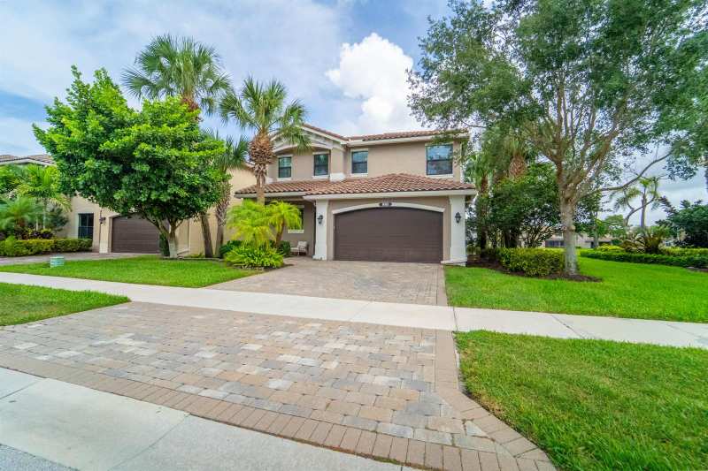 8089 Ironstone Drive, Delray Beach FL 33446