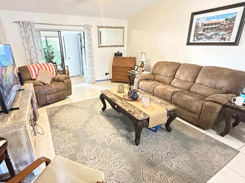 2640 W Gately Dr W # 202, West Palm Beach FL 33415
