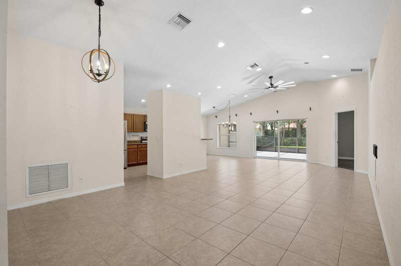5330 Vernio Lane, Boynton Beach FL 33437