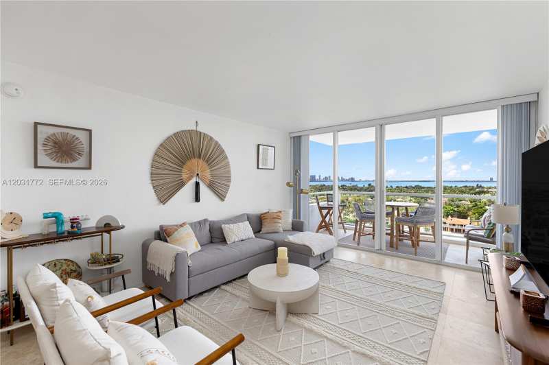 5600 Collins Ave # 14R, Miami Beach FL 33140