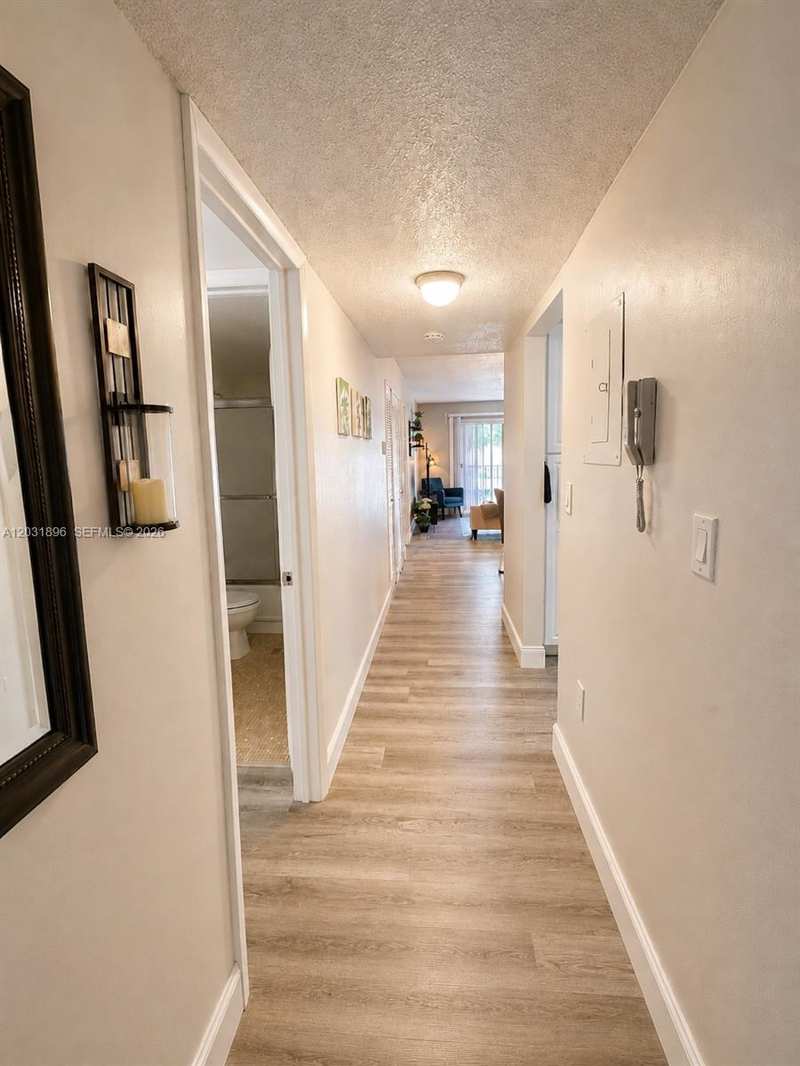 1150 Collins Ave # 204, Miami Beach FL 33139