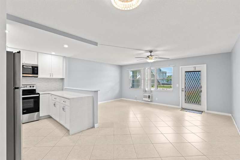 273 Prescott N, Deerfield Beach FL 33442