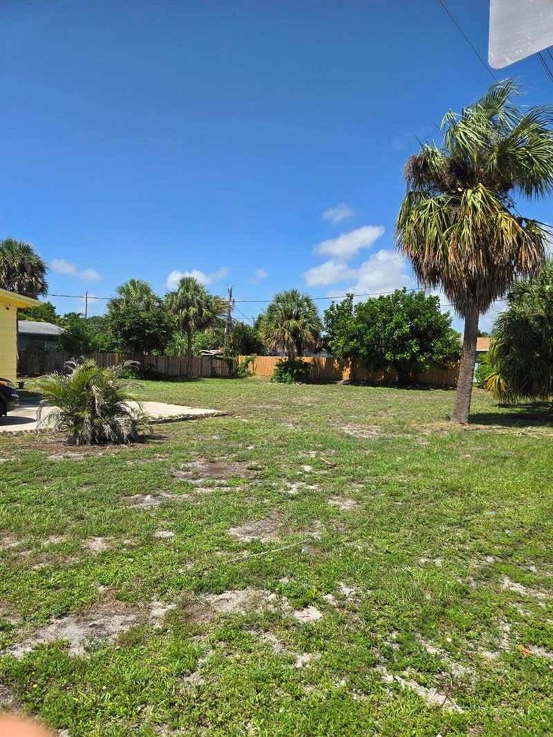 239 NE 18th Avenue, Pompano Beach FL 33060
