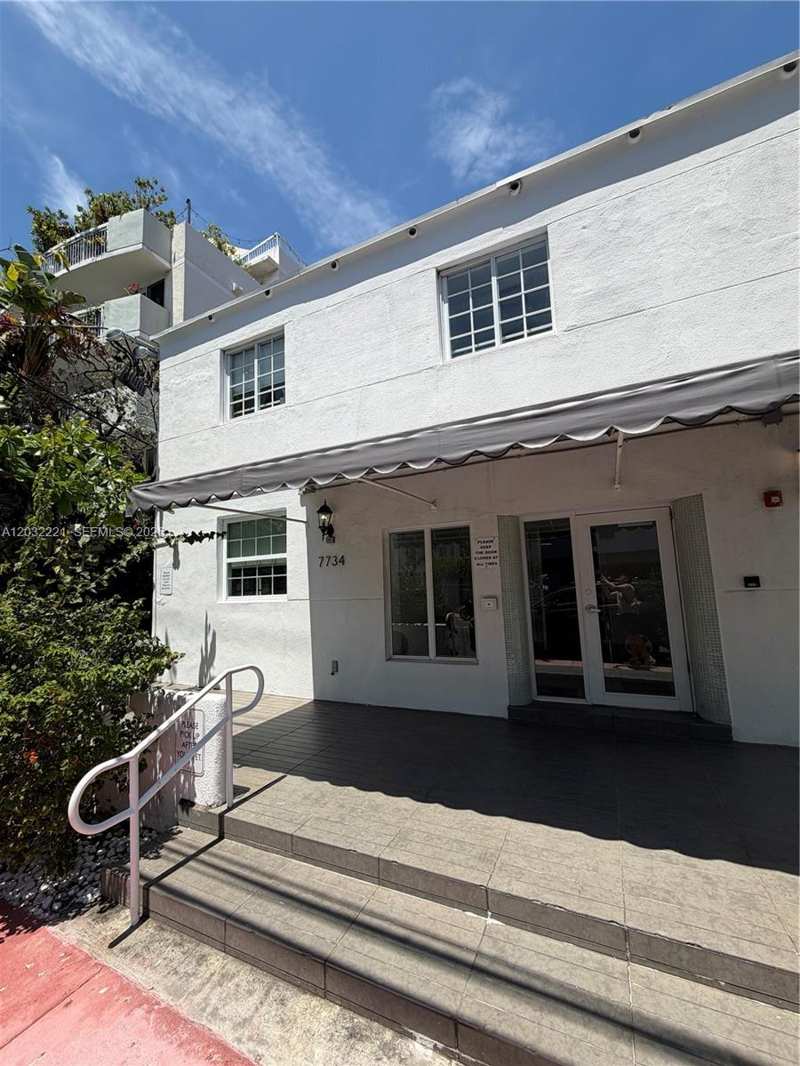 7734 Abbott Ave # 101, Miami Beach FL 33141