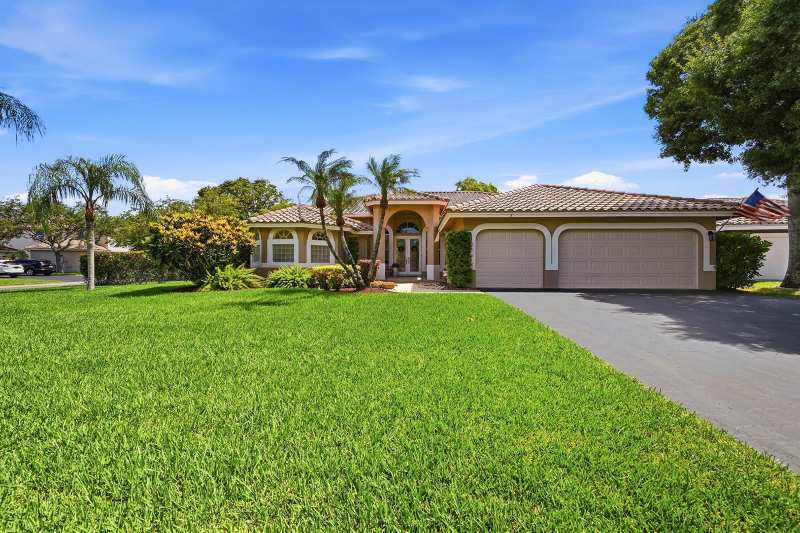 4942 NW 110th Way, Coral Springs FL 33076