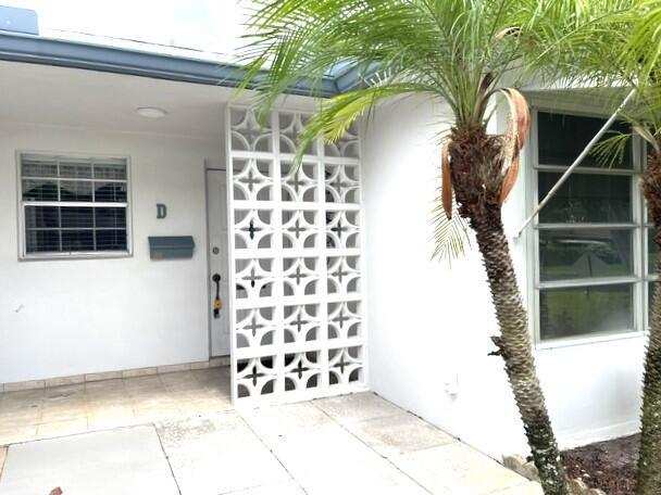1152 Circle Drive # D, Delray Beach FL 33445