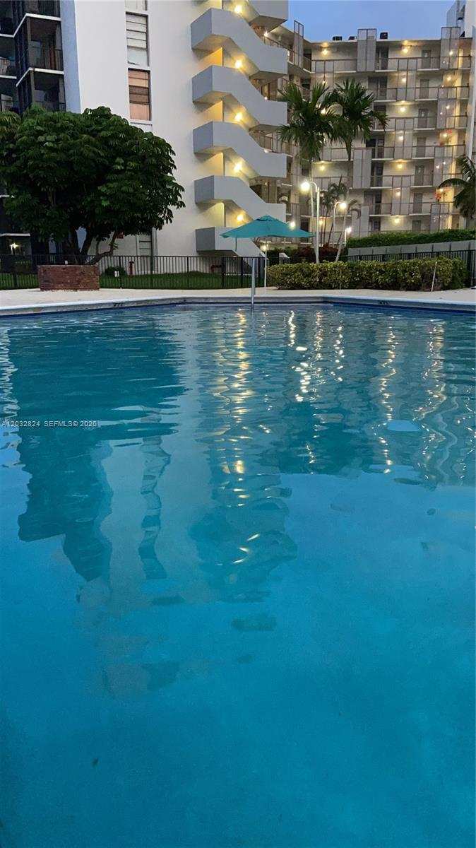 3401 N Country Club Dr # 110, Aventura FL 33180