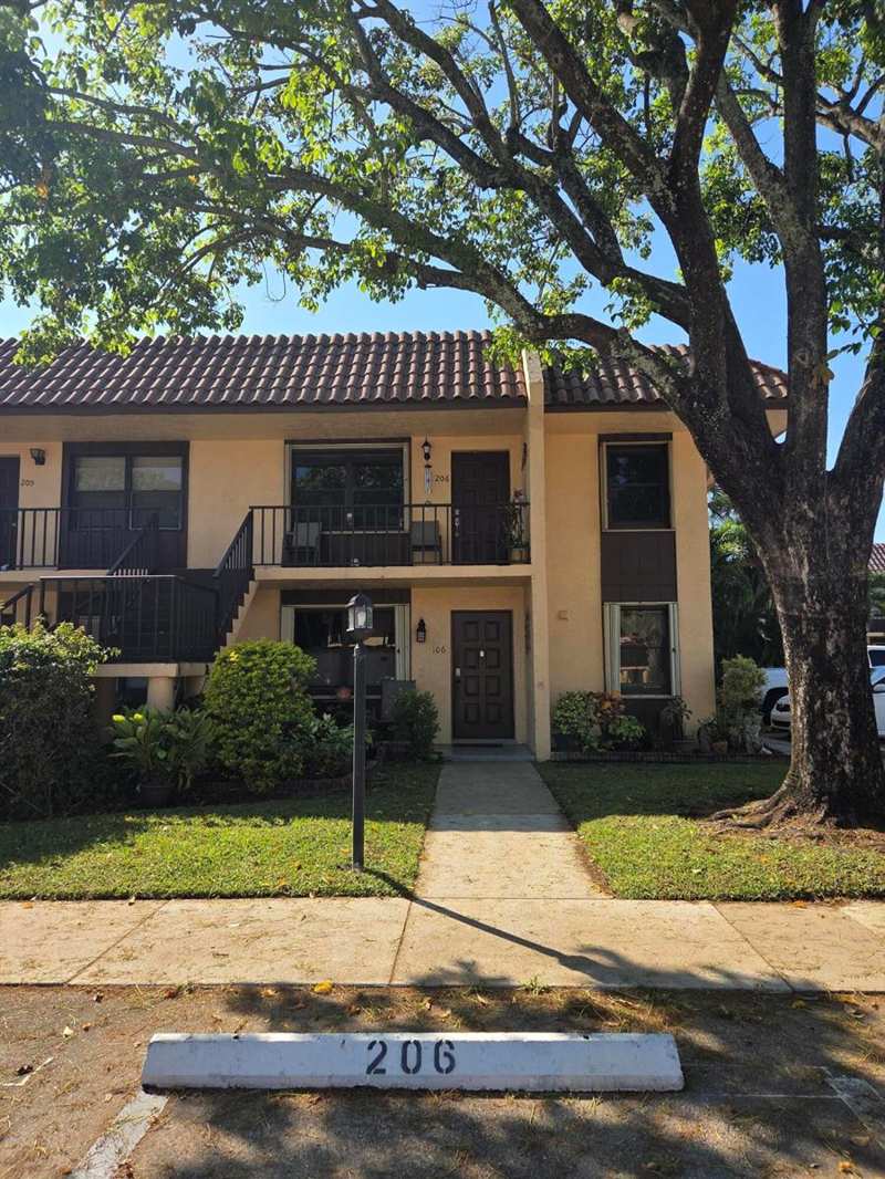 5975 Forest Hill Boulevard # 206, West Palm Beach FL 33415