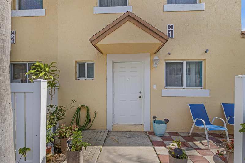 6631 Winfield Boulevard # 6, Margate FL 33063