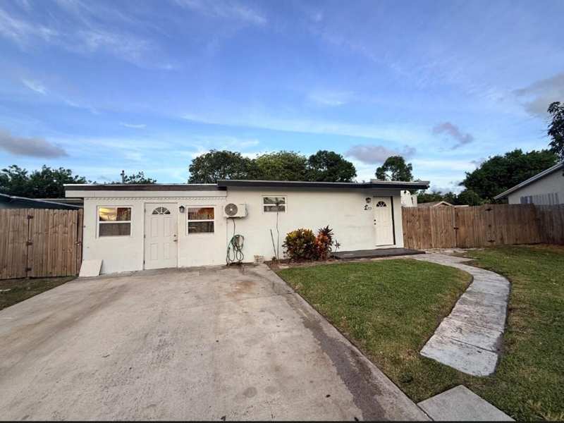 3016 E Palm Drive, Boynton Beach FL 33435