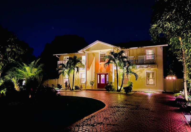 6850 Eastview Drive, Lake Worth FL 33462