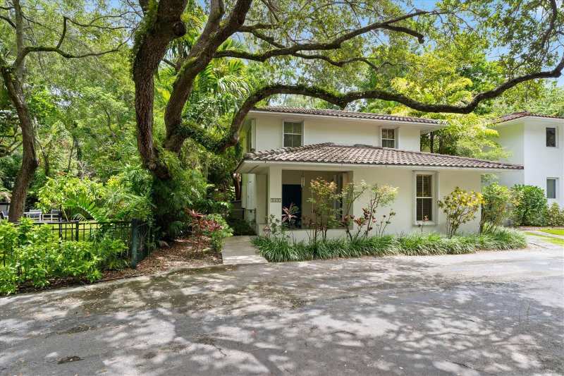 3611 SW 37th Avenue # 19, Coconut Grove FL 33133