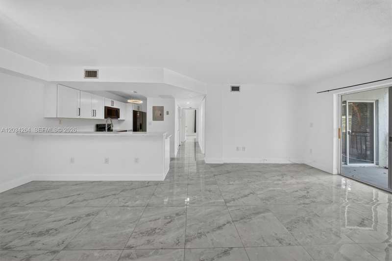 8540 SW 212th St # 202, Cutler Bay FL 33189